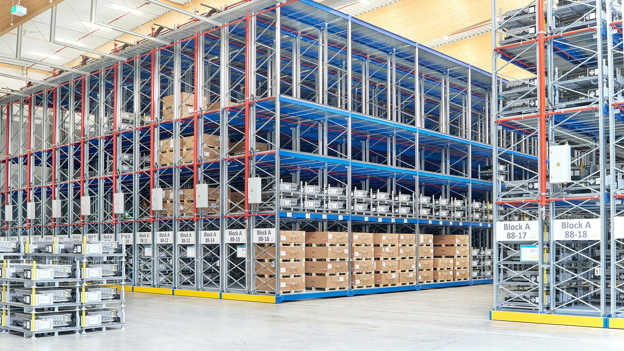 Verfahrbare BITO Palettenregale