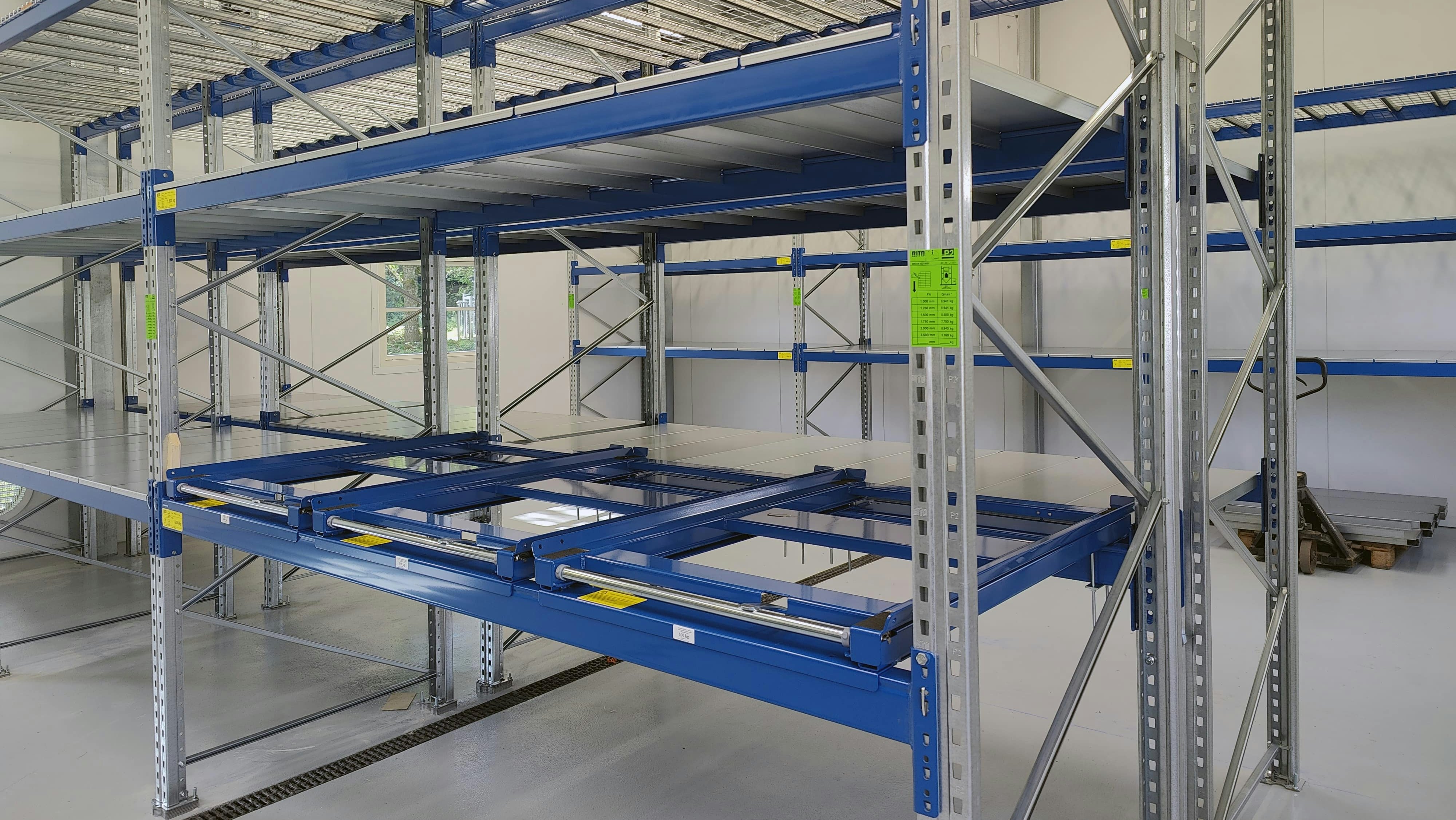 Palettenregal mit Fachebene