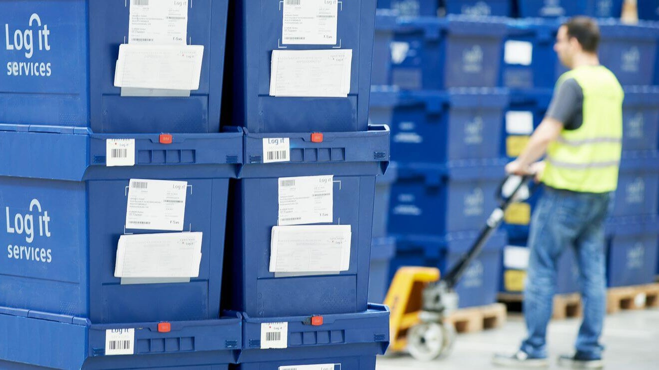 BITO Mehrwegbehälter auf Paletten