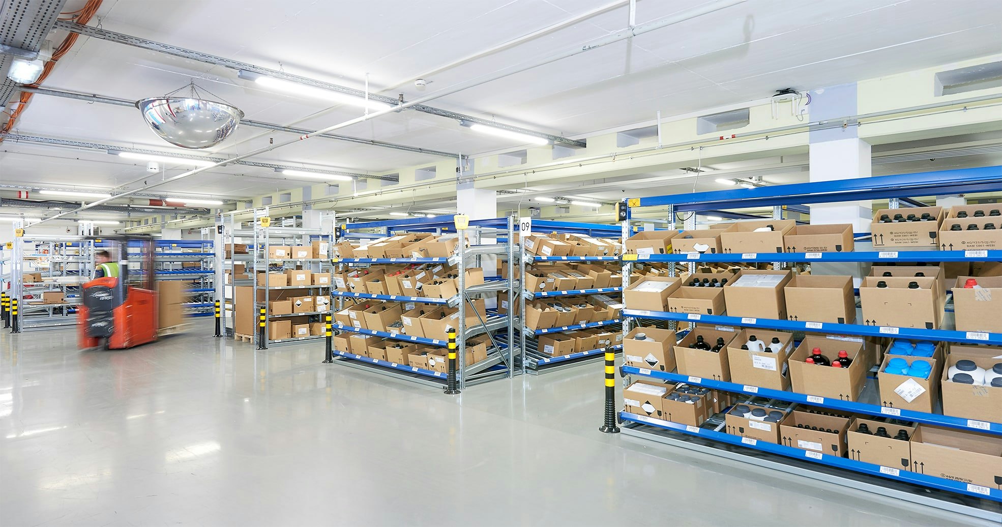 BITO Durchlaufregal mit Schrägböden