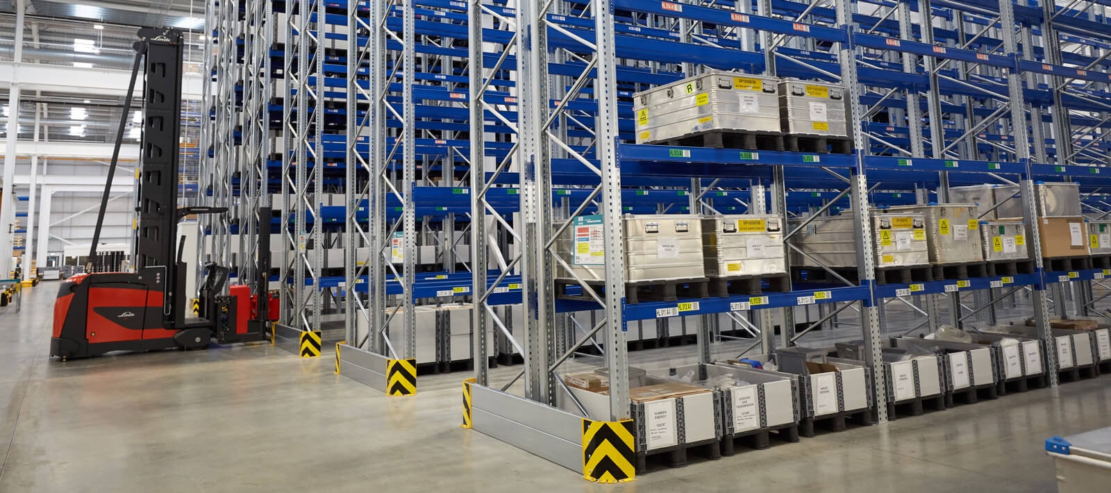 BITO Palettenregale mit Anfahrschutz