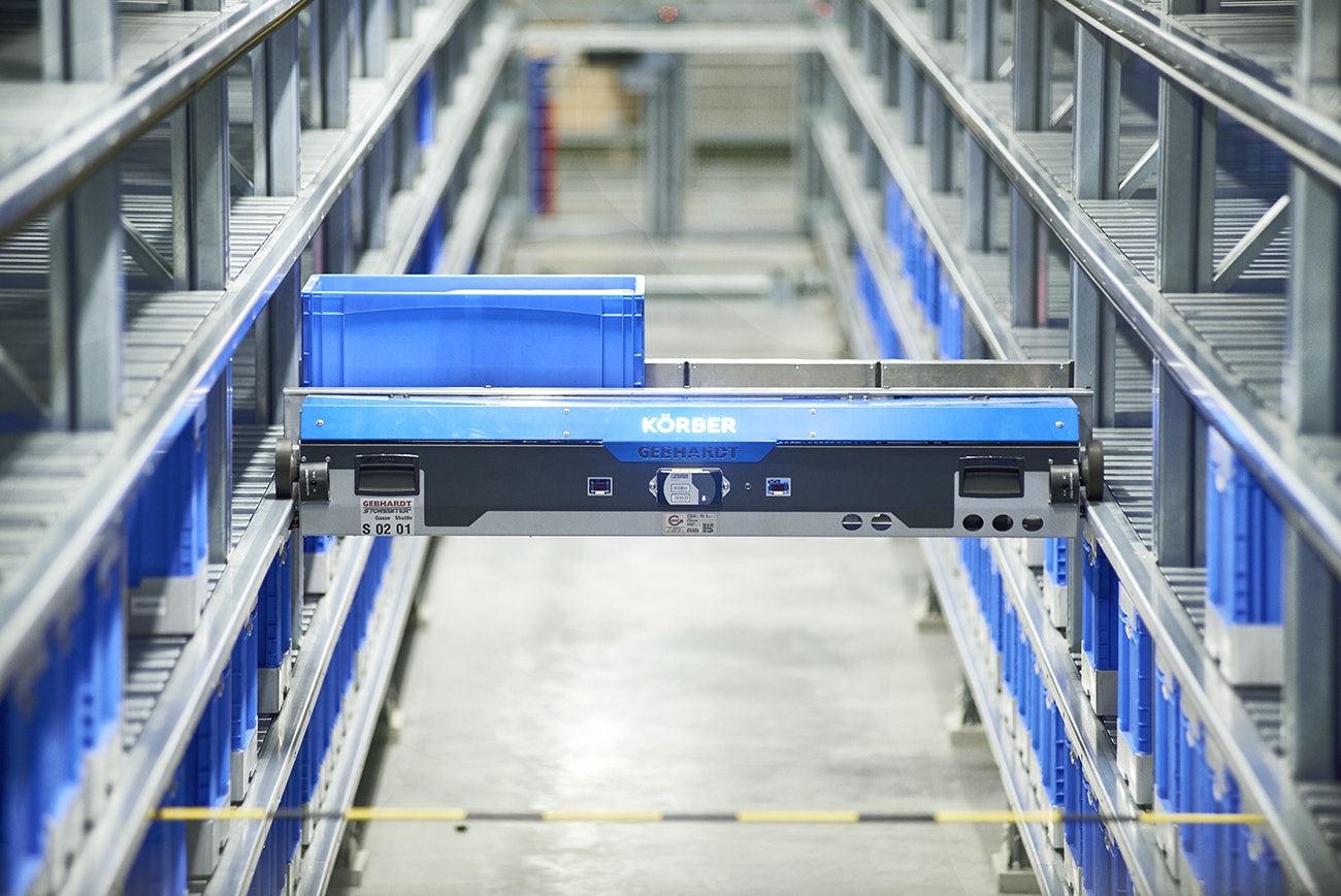 Regalshuttle im Einsatz