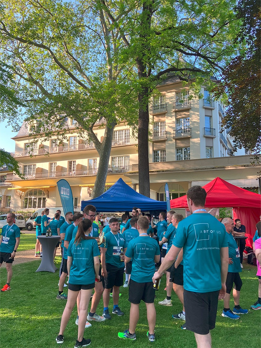 BITO Mitarbeiter bei Firmenlauf 2023 im Stadtpark Bad Kreuznach