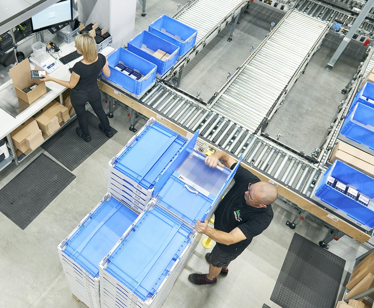 BITO Klappboxen EQ Platzsparend gestapelt