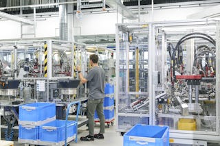 BITO Klappboxen EQ in einer Produktion