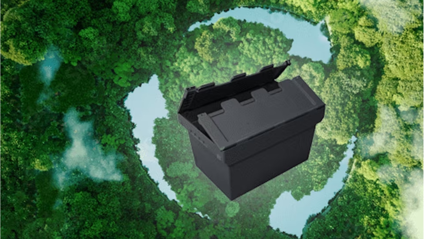 De foto toont een gerecycleerde transportbak.