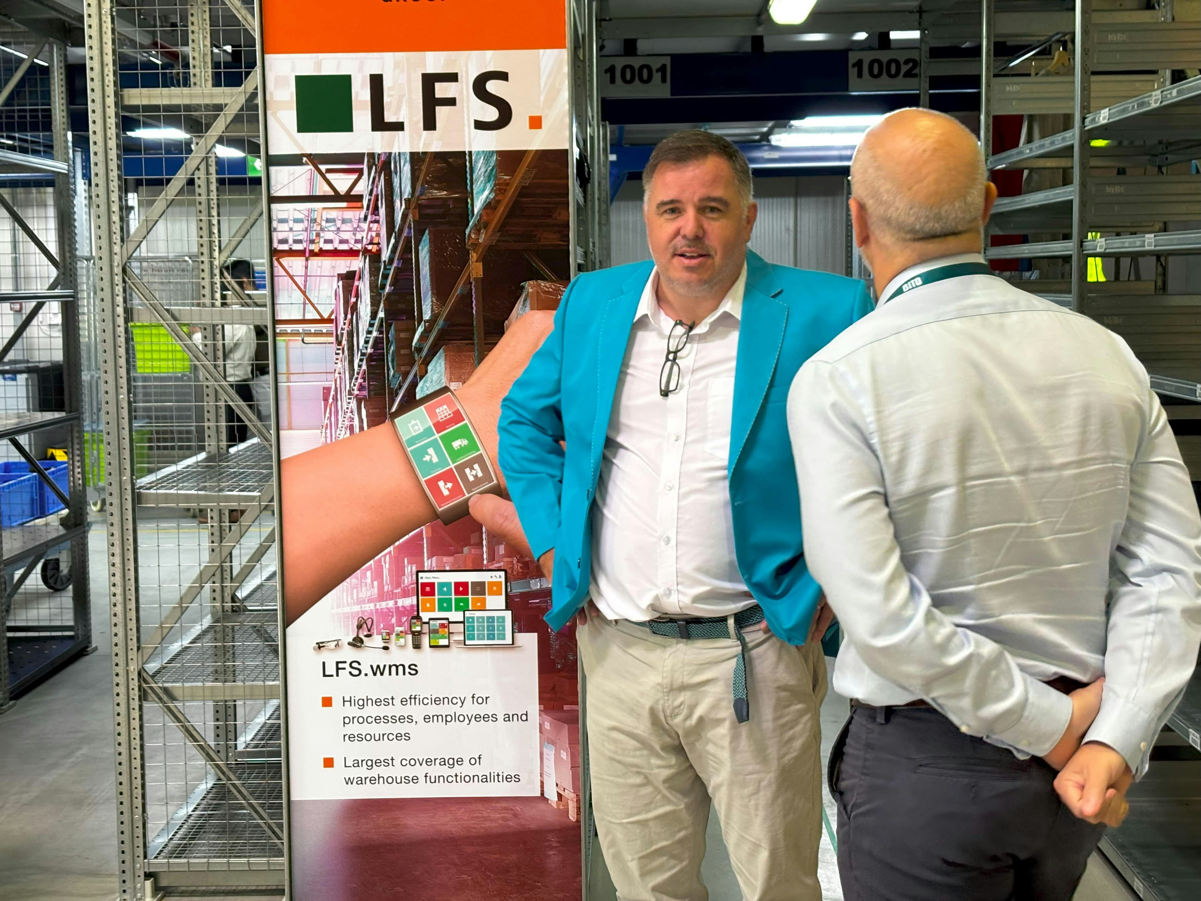 BITO zwei Männer im Gedankenaustausch.