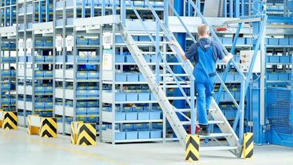 Anfahrschutz für Regale - wieso Regalschutz so wichtig ist