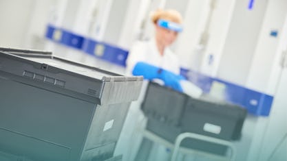 Soluzioni di logistica di magazzino per l’industria chimica