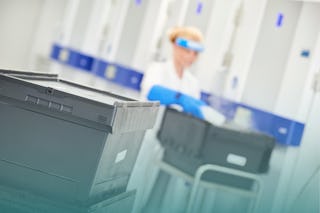 Mehrwegbehälter MB im Einsatz in einem Industrieunternehmen