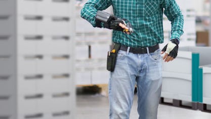 Wearables verleihen Superkräfte in der Intralogistik