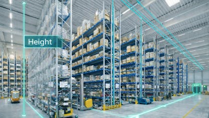 Hall height, fire protection, and floor requirements in warehouses – what you should consider when planning