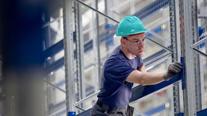 Schadensvermeidung durch Regalinspektionen