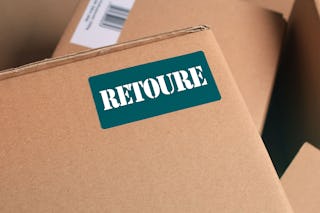 Bild zum Thema Retourenmanagement und Lagerhaltung