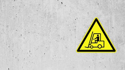 Wie finde ich das passende Flurförderzeug für meinen Lagerprozess?