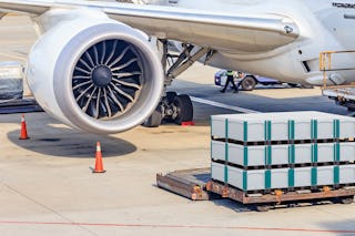 Schwerlastbehälter SL bei der Luftfrachtsicherung