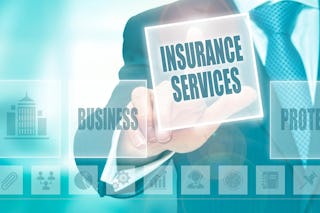 KI Bild zum Thema Versicherung in Betrieb und Lager