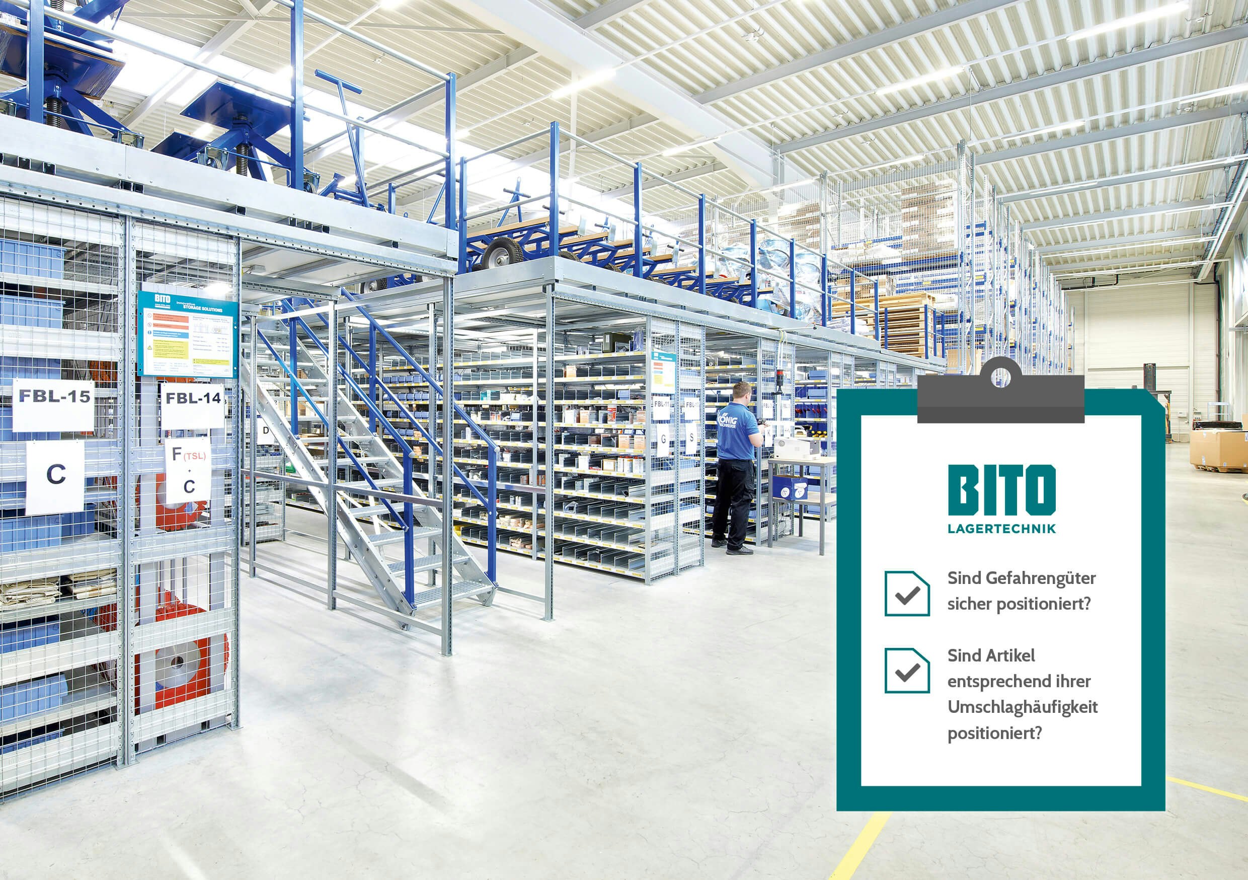 BITO-Checkliste im Hintergrund eine Regalanlage