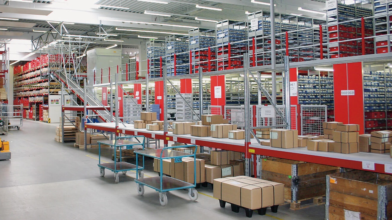 Kosten der Lagereinrichtung Fachbodenregal