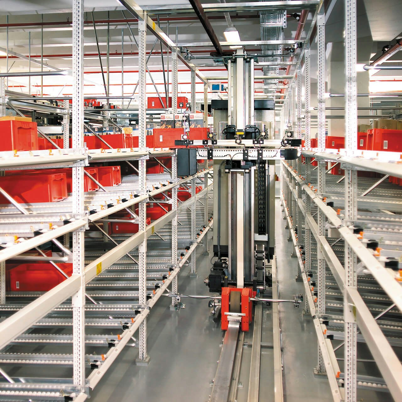 Automatisiertes Durchlaufregal Lagerung Stückgut