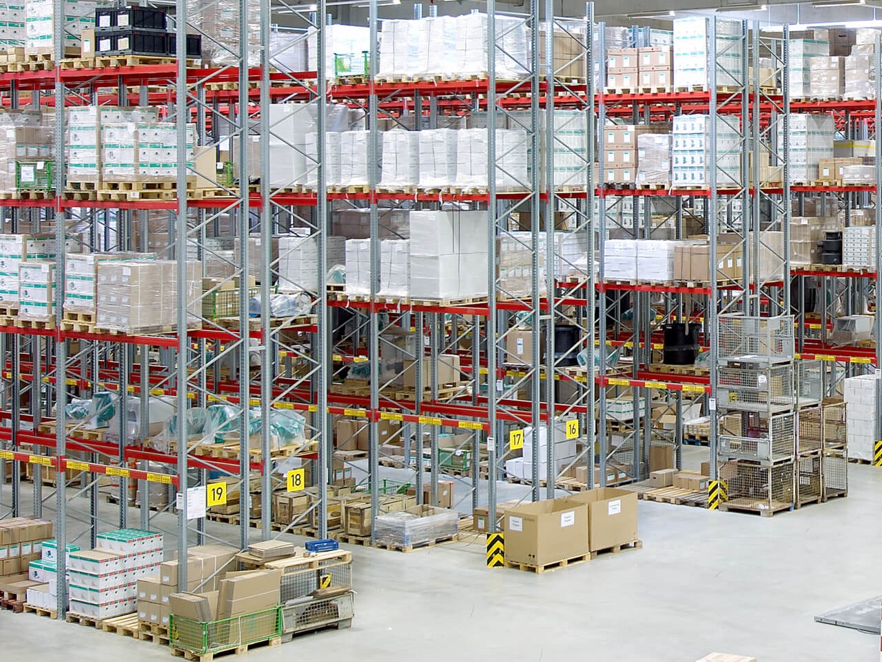 Einfachtiefe Regallagerung Palettenregalanlage