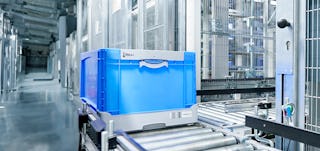 Klappboxen EQ auf Rollenbandsystem mit ergonomische Entriegelung per Wippe