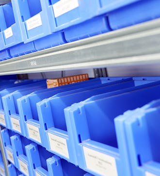 BITO Úložné boxy s odebíracím otvorem SK