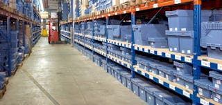 Mehrwegbehälter MB in Palettenregalen