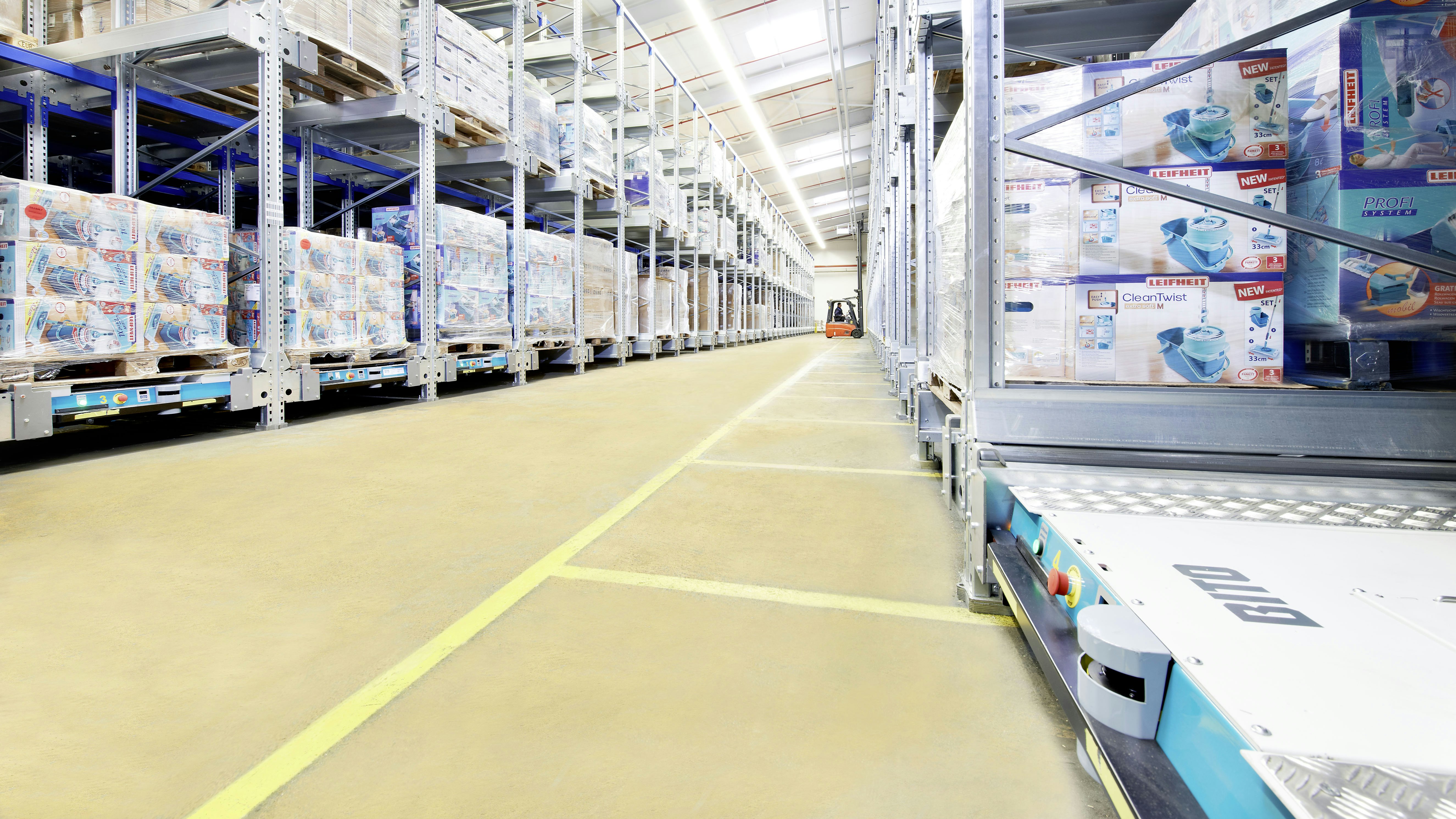 Palettenlager mit Palettenshuttle