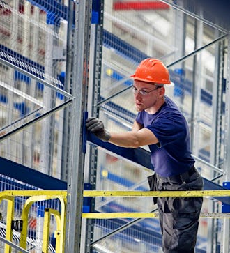 Asennus ja käyttöönotto