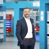 Odnoszenie sukcesów i wprowadzanie innowacji wynikają przede wszystkim z bliskiej współpracy z naszymi klientami.