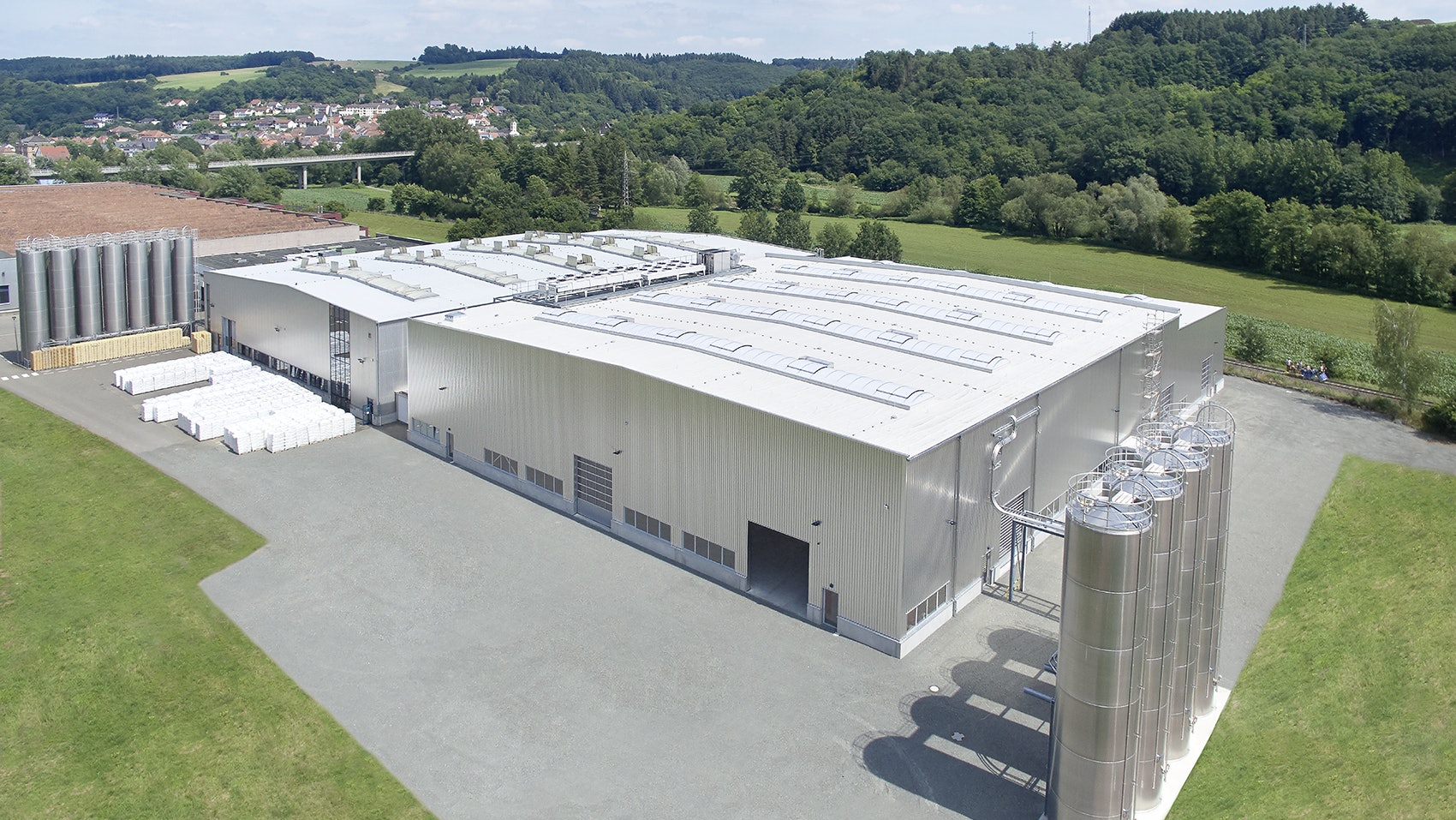 Production de bacs à Lauterecken Luftaufnahme BITO Lauterecken